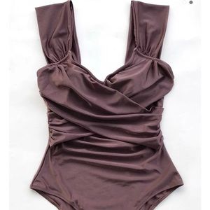 Women’s one piece swimsuit by Cupshe